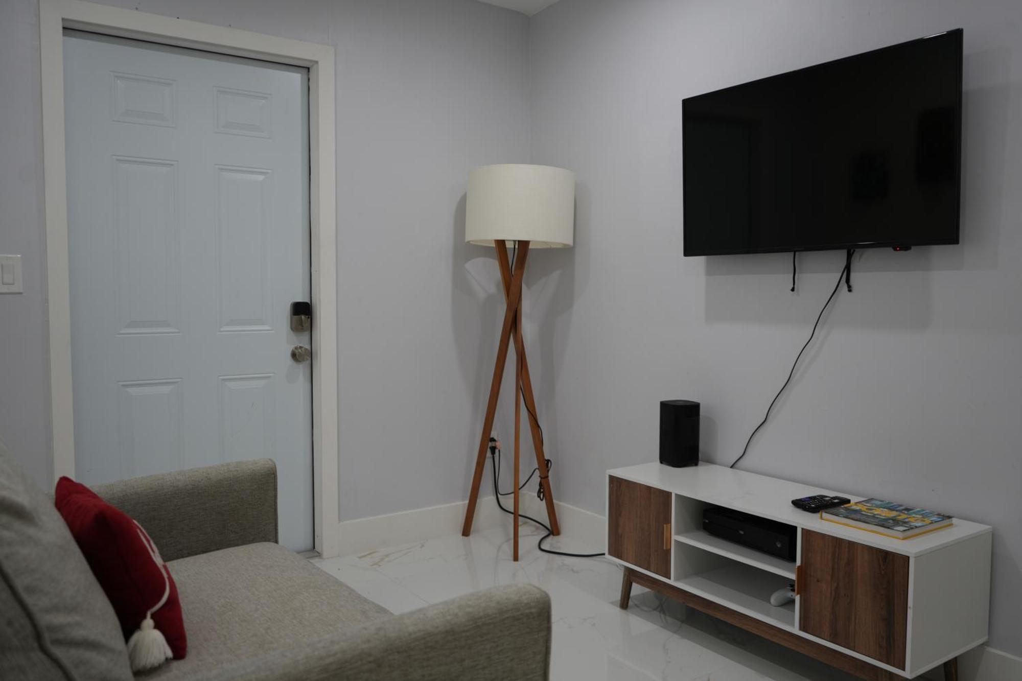 Charming Two Bedroom Apartment. Μαϊάμι Εξωτερικό φωτογραφία