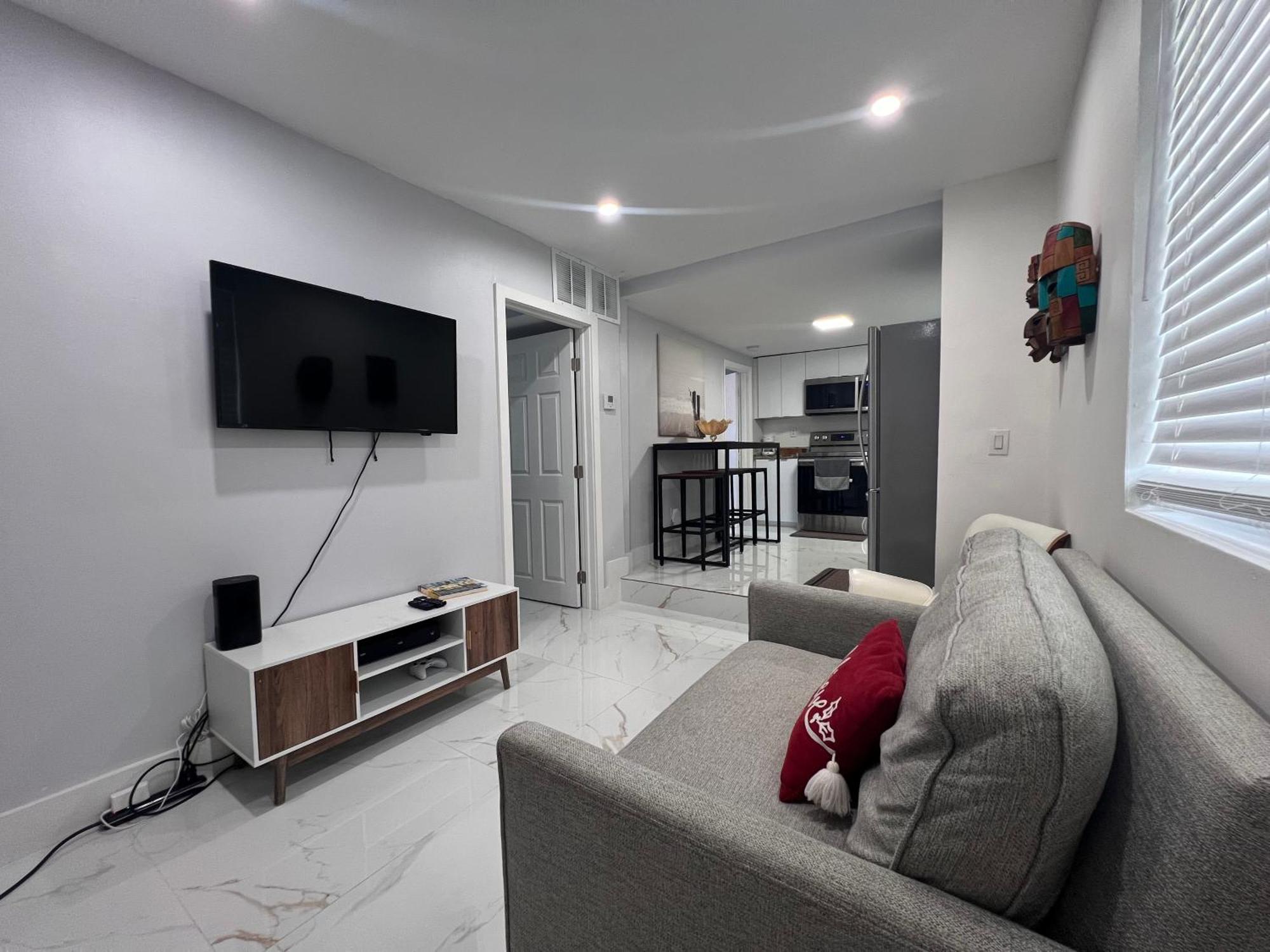 Charming Two Bedroom Apartment. Μαϊάμι Εξωτερικό φωτογραφία