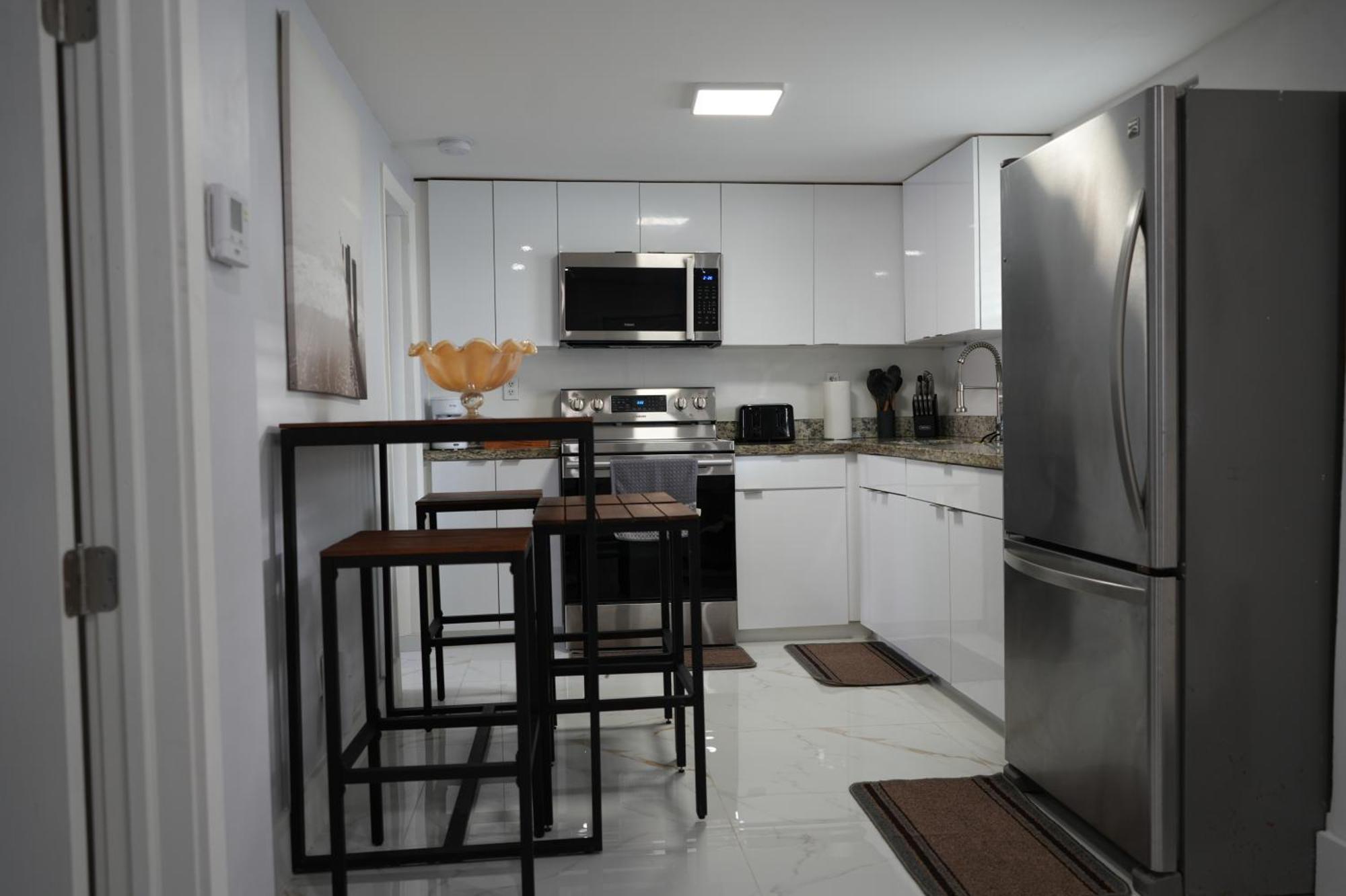 Charming Two Bedroom Apartment. Μαϊάμι Εξωτερικό φωτογραφία
